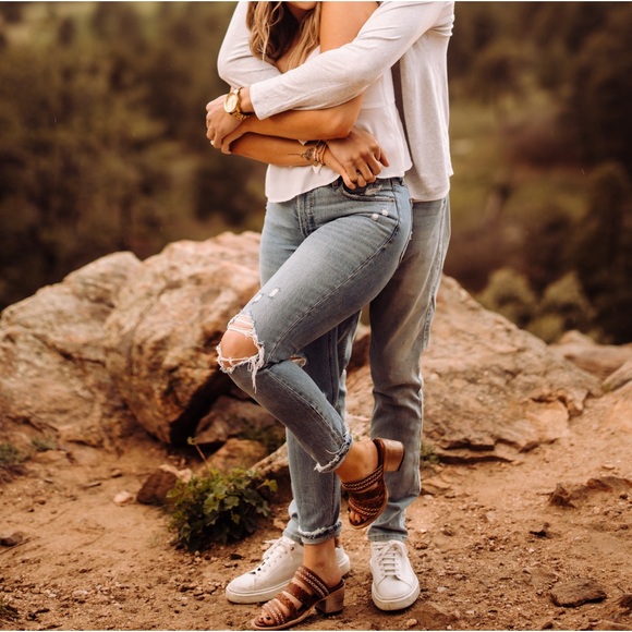 Freebird Albuquerque Sandals - Picture 6 of 6